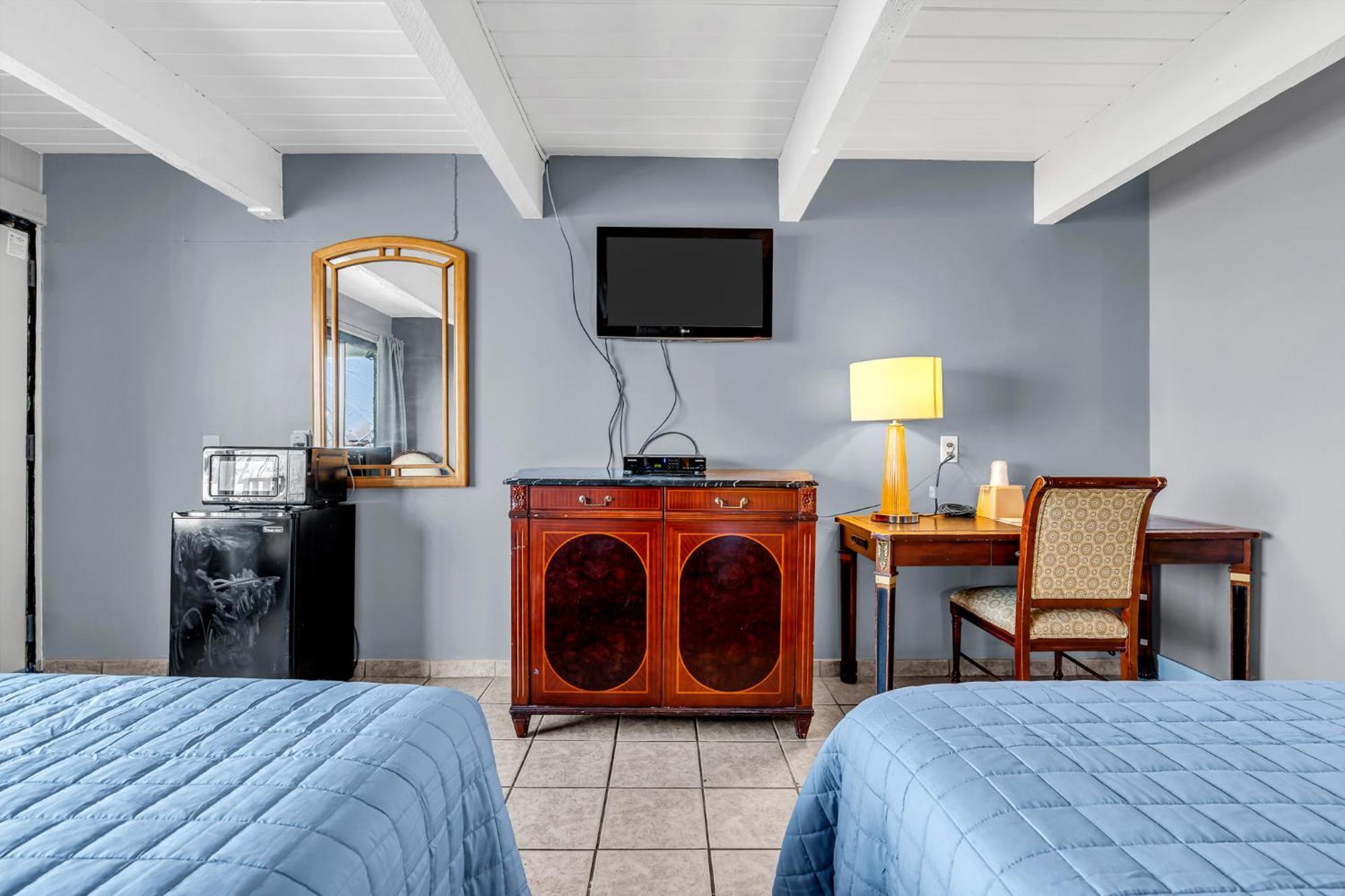 Aztec Ocean Motel 2*