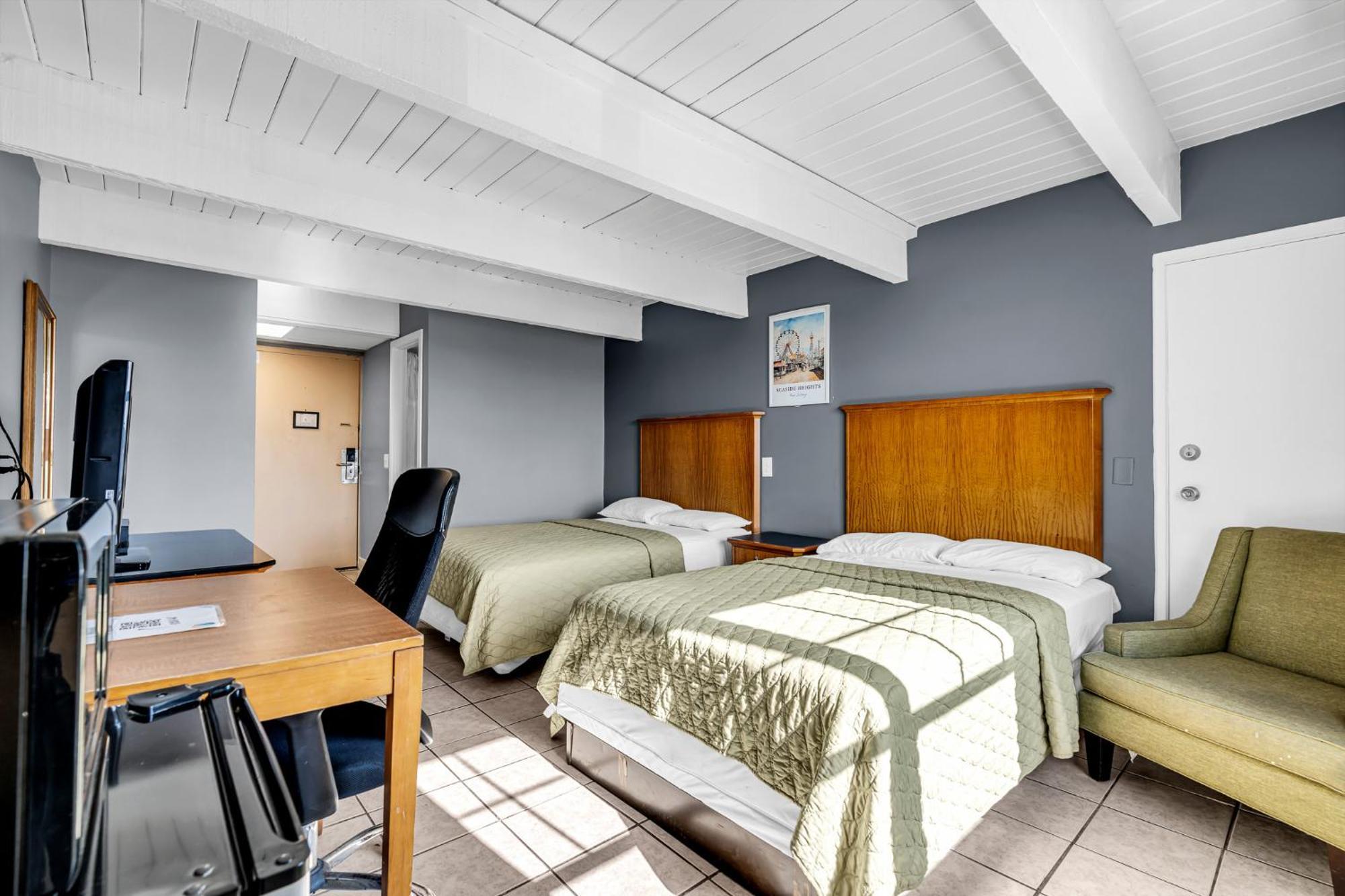 Aztec Ocean Motel 2*