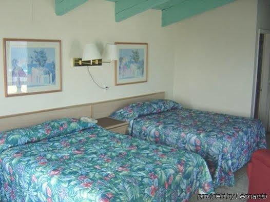Motel Aztec Ocean 2*